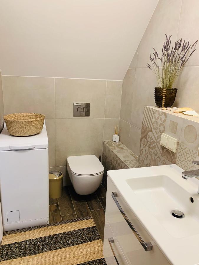 Lagoon Attic Apartment Pervalka Ngoại thất bức ảnh