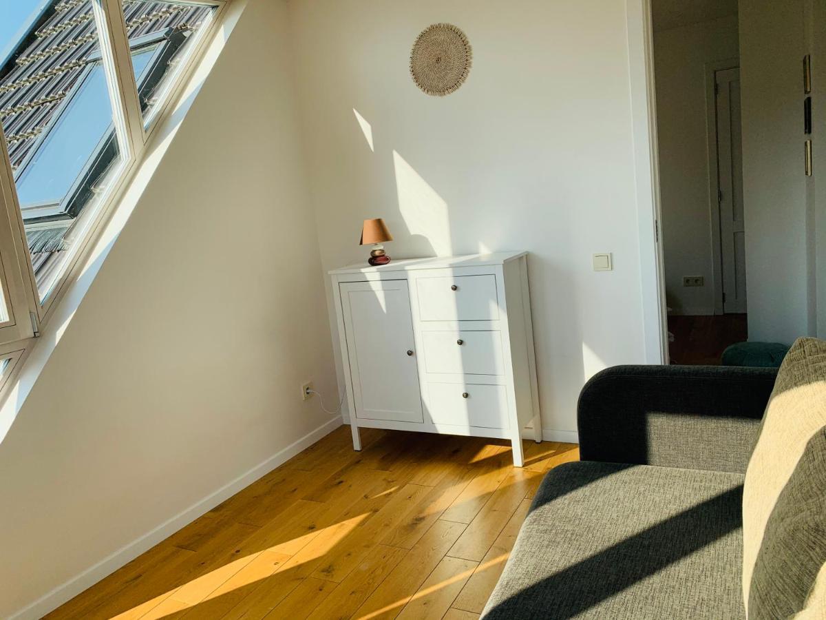 Lagoon Attic Apartment Pervalka Ngoại thất bức ảnh